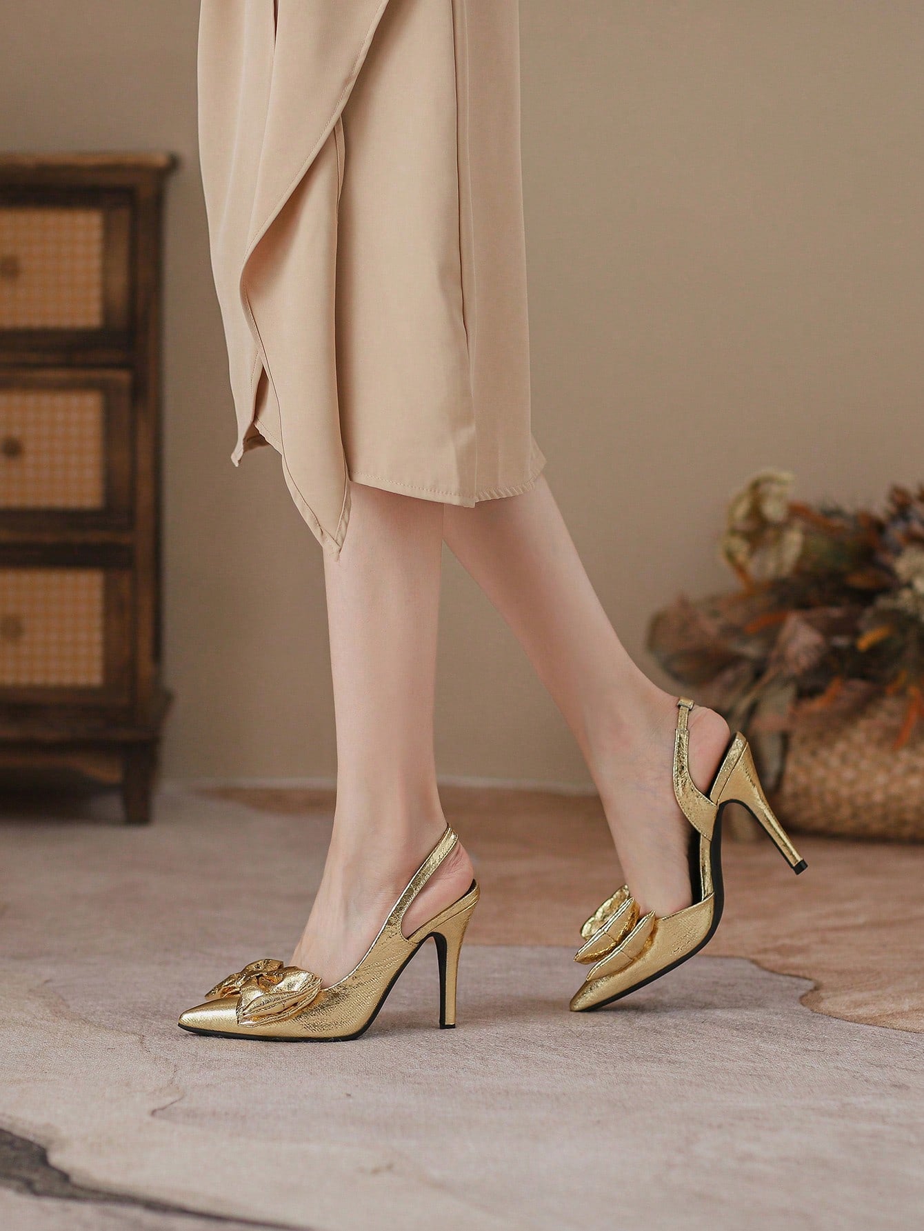 Women's Elegant Pointed Toe High Heeled Sandals With Bow Knot Decoration
