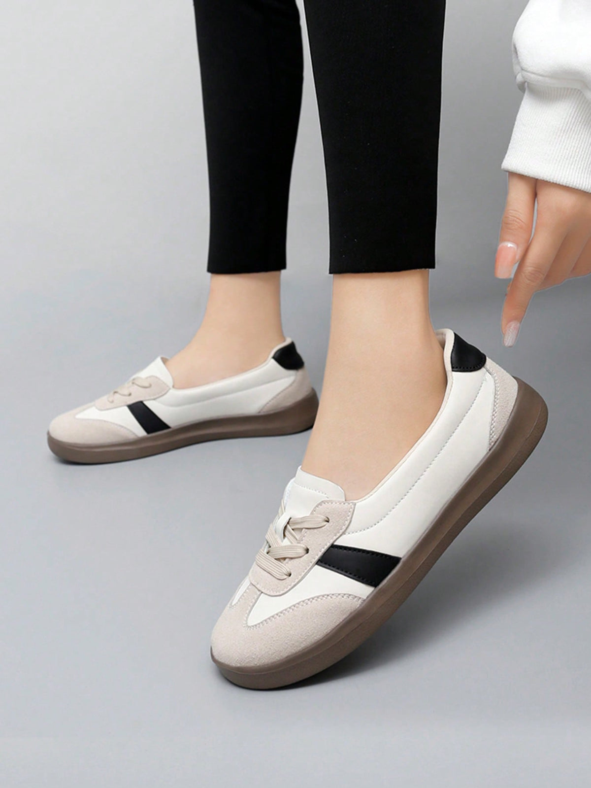 Women's Lightweight Comfort Shoes