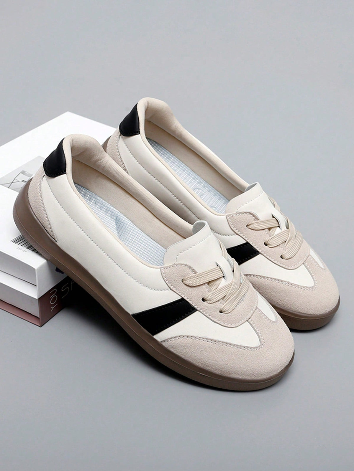 Women's Lightweight Comfort Shoes