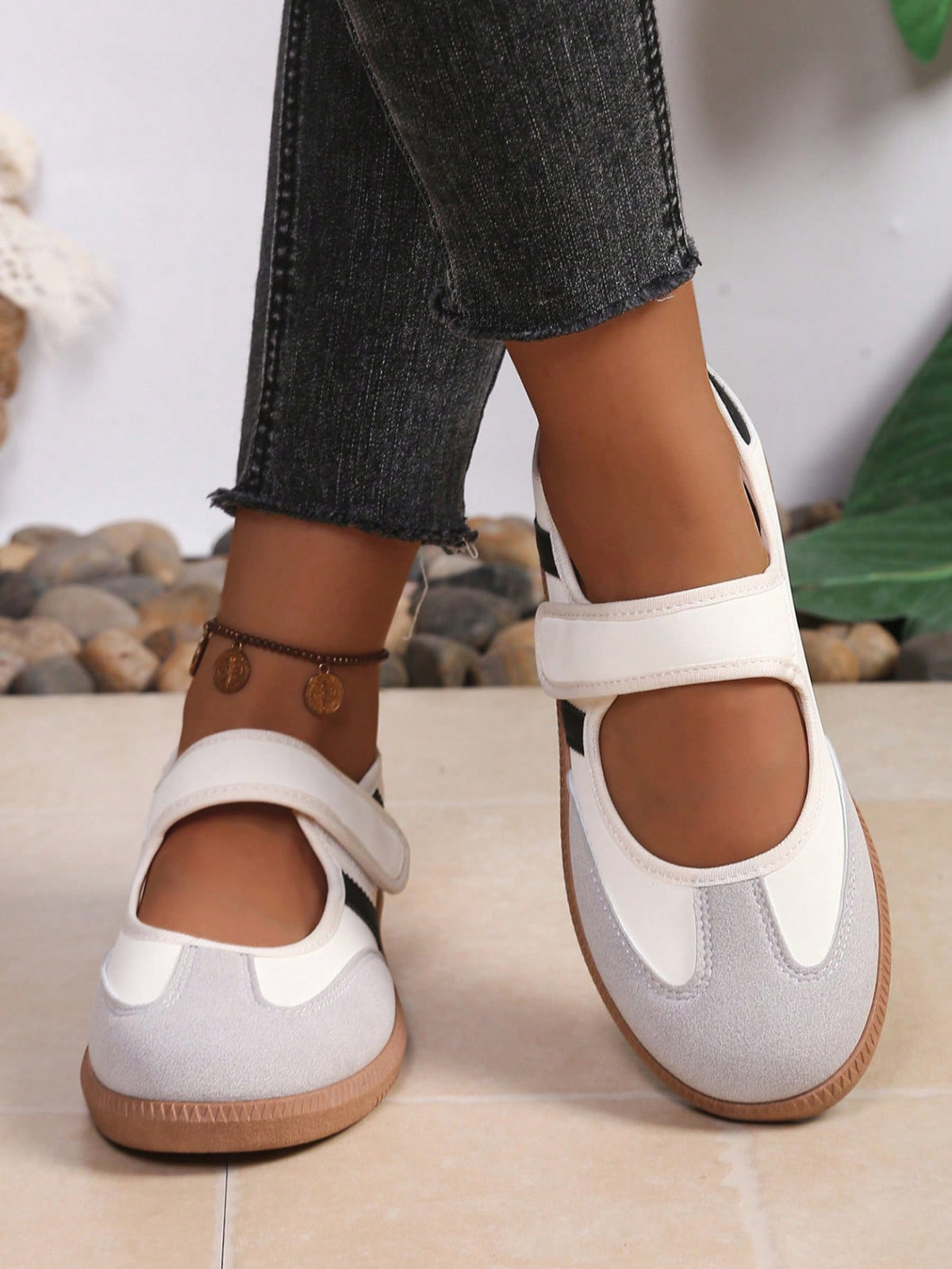 Women's Color-Block Hook & Loop Sneakers