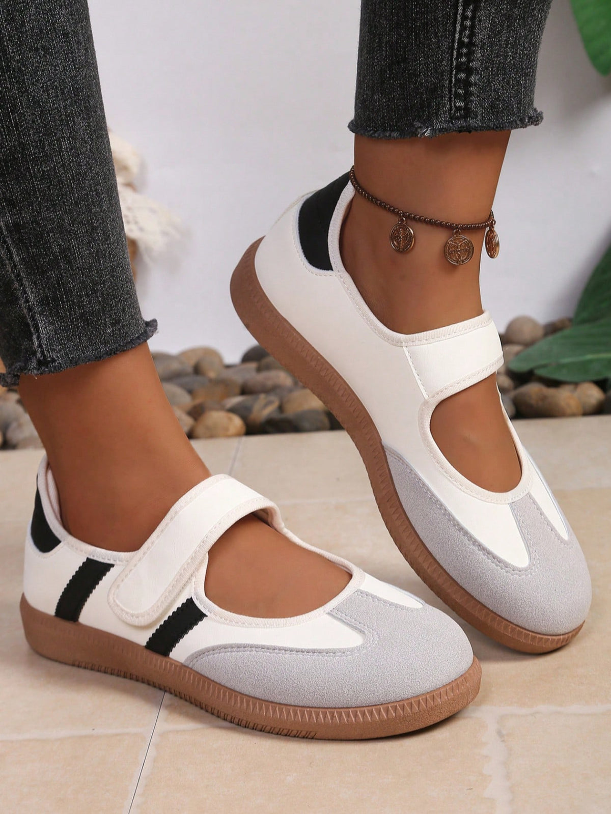 Women's Color-Block Hook & Loop Sneakers